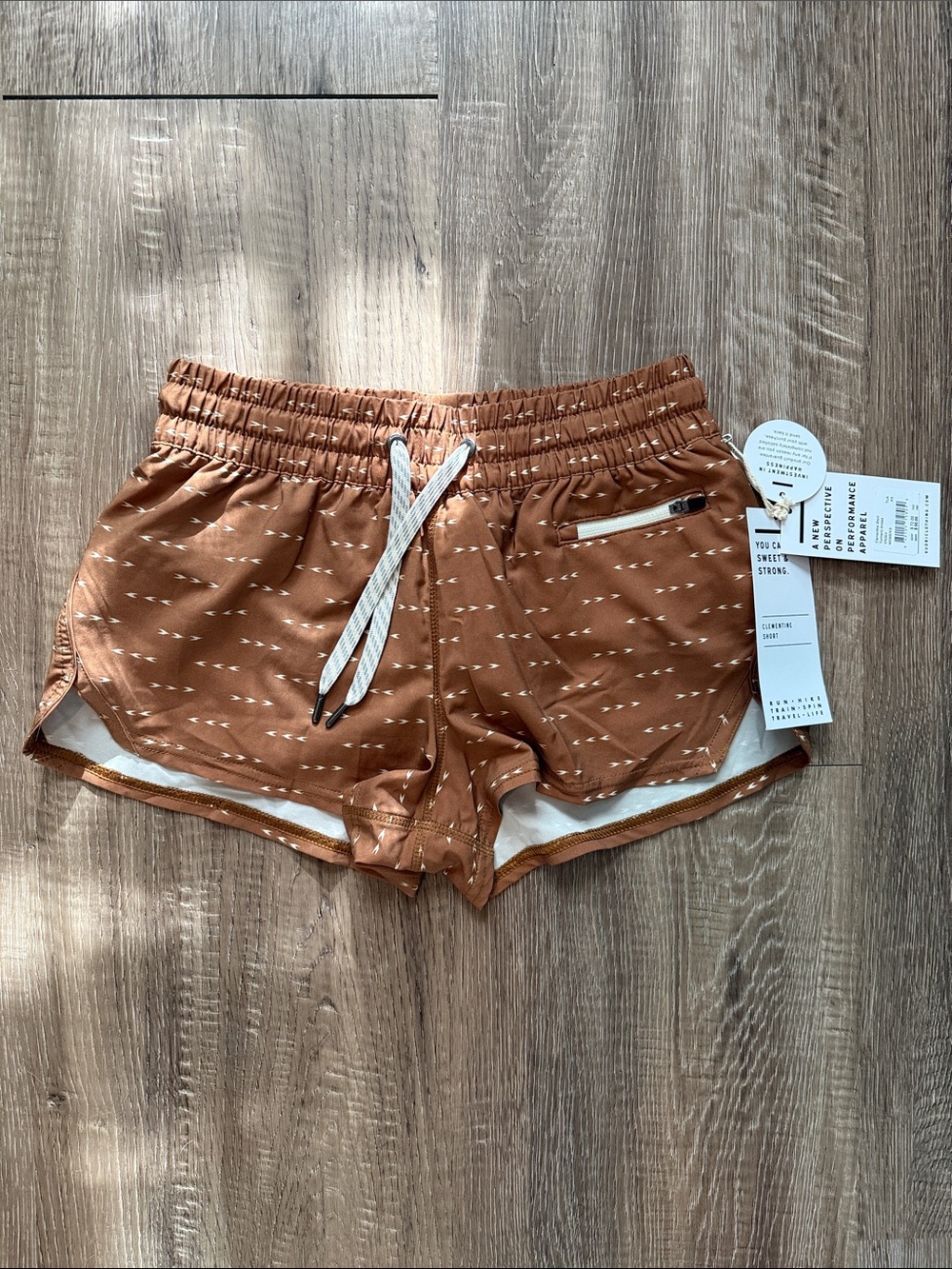 VUORI Clementine Short - Picture 2 of 5